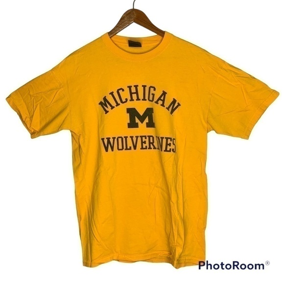 𝅺MICHIGAN Wolverines T-shirt - Picture 1 of 3